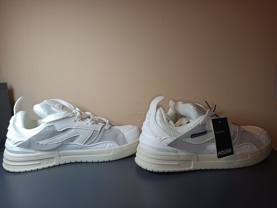sneakersy marki House