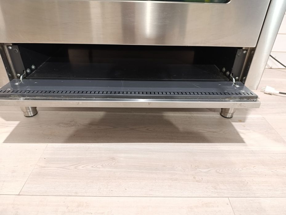 Kuchnia włoska  BORETTI Gaz+piekarnik elektryczny 230V.