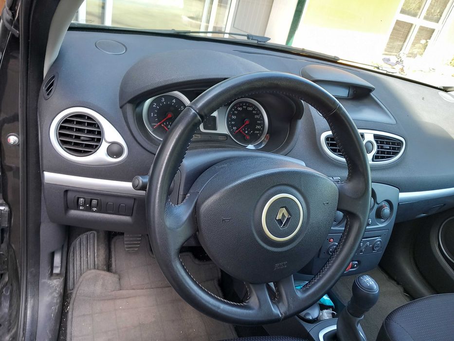 Renault clio 3 1.2 16v