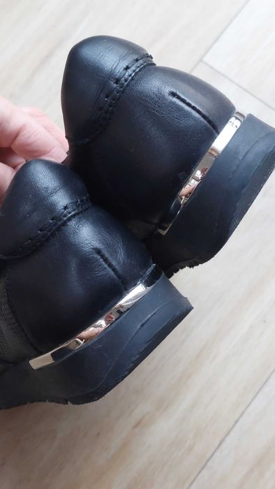 Skórzane sneakersy Nessi r.39
