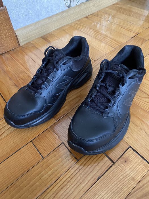 New balance кросівки