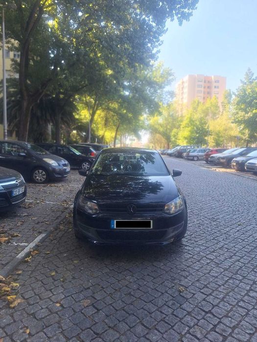 Volkswagen Polo 1.2 Gasolina 2010 com 150 mil km AC e CarPlay