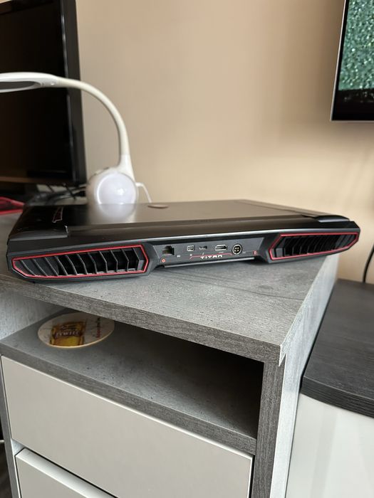 Laptop Msi gt 73vr 7rf titan pro