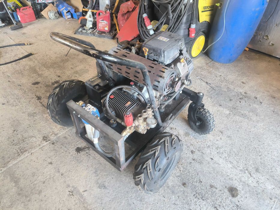 Myjka ciśnieniowa spalinowa 400 bar 22 l/min