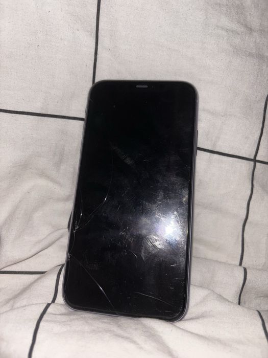 Iphone 11 64gb kondycja baterii 78%