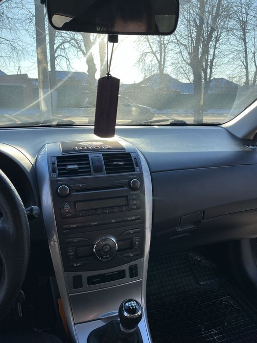 Продам Toyota corolla 2012