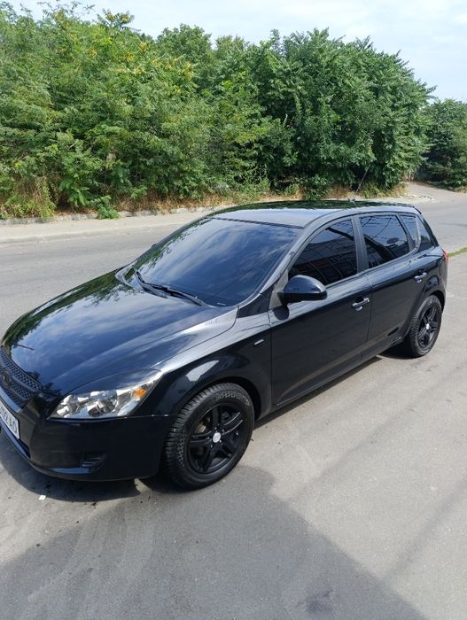 продам kia ceed ED 1.4
