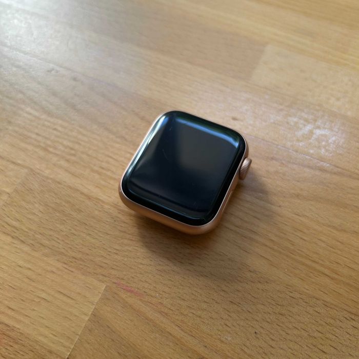 Smartwatch Apple Watch SE 40mm + 2 paski + kabel