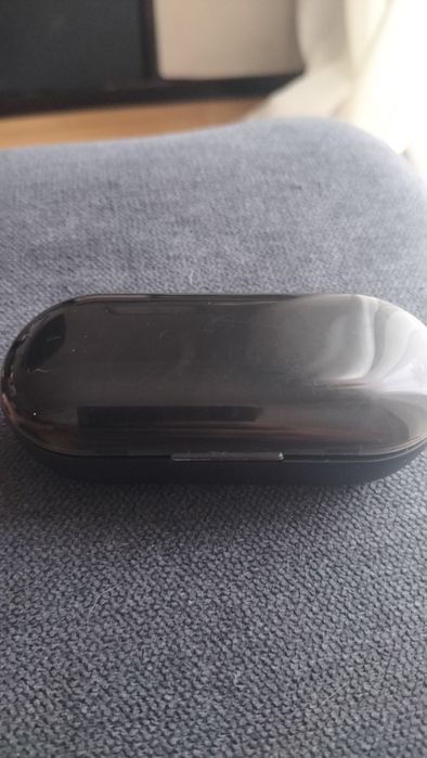 Auriculares pretos