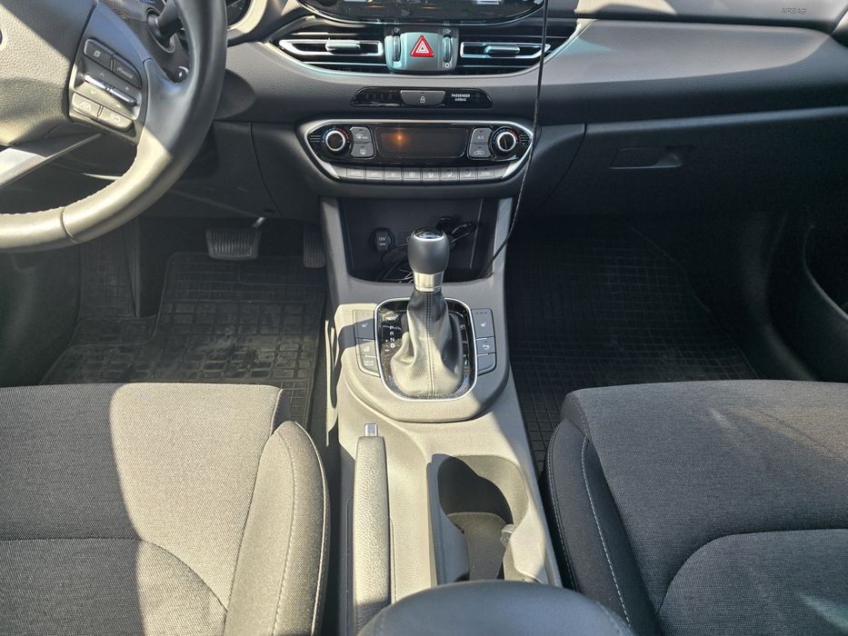 Hyundai i30 Fastback wersja smart 1.5 tgdi mhev salon polska automat