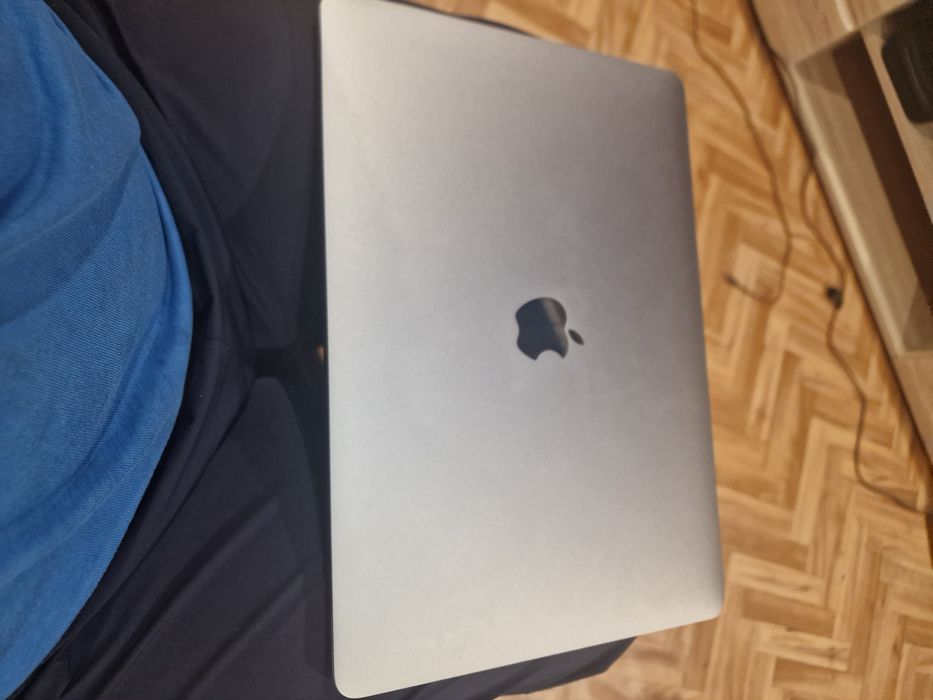 Macbook air retina 13