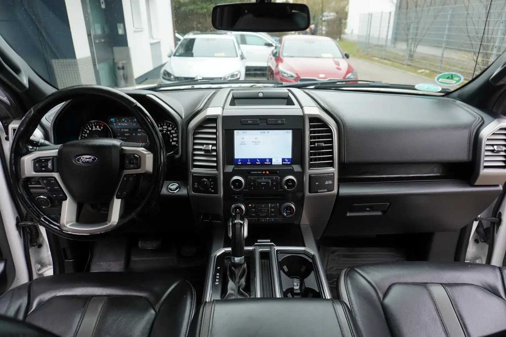 Ford 150 Platinum 4x4 Європа