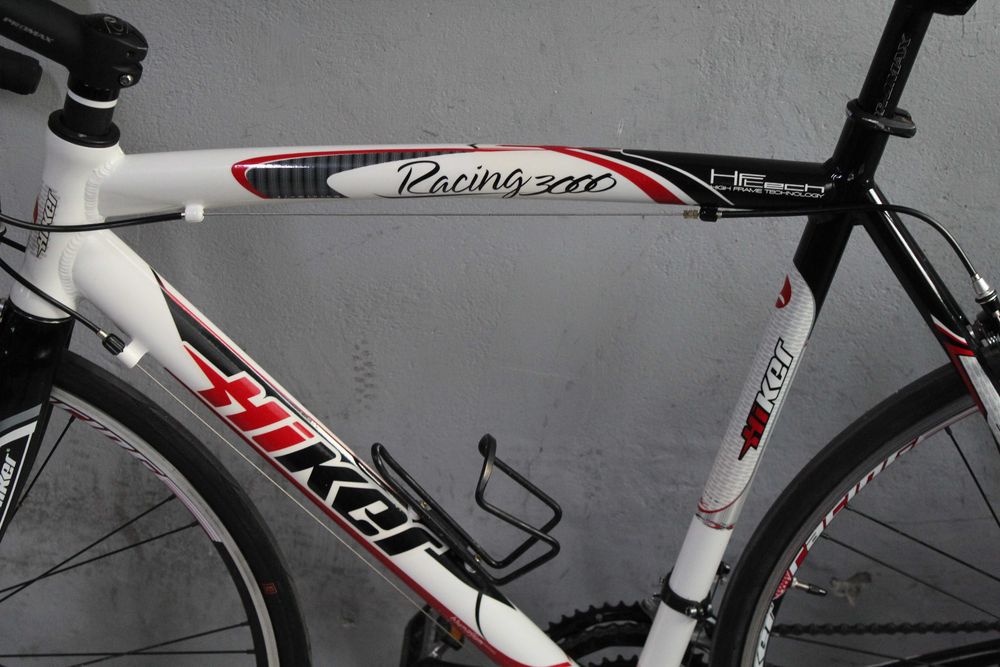 Rower szosowy Hiker Racing, Rama 55 cm, Alu, Koła 28",Campagnolo Xenon