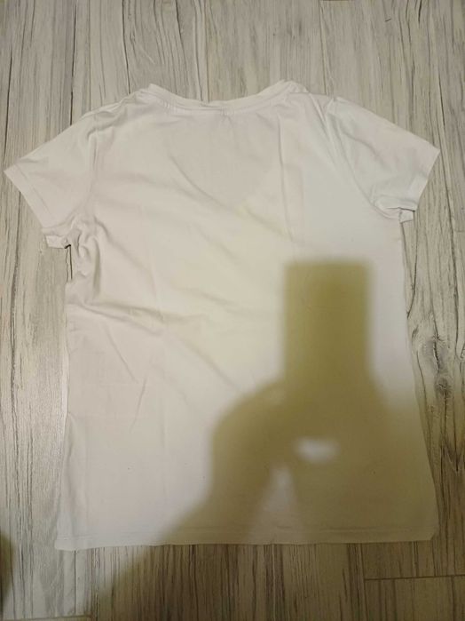 Biały t-shirt levis Levi's V-neck XS (dekolt w serek)