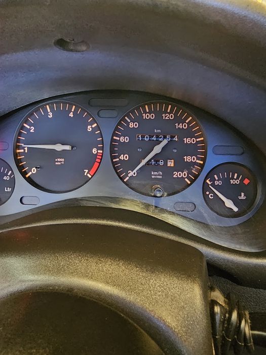 Opel corsa 1200 suing