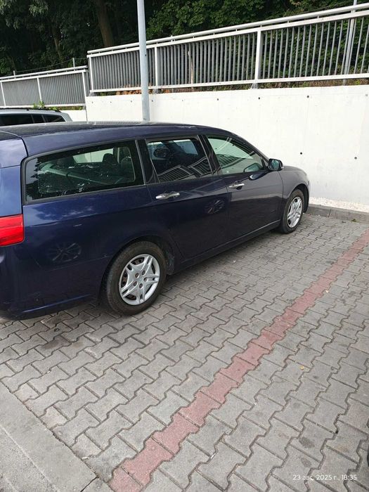 Honda Accord kombi 2005, częściami, bagażnik, drzwi