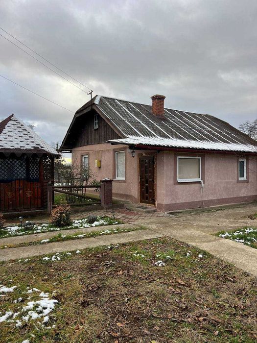 Продаж будинку + земельна ділянка в с.Березівка