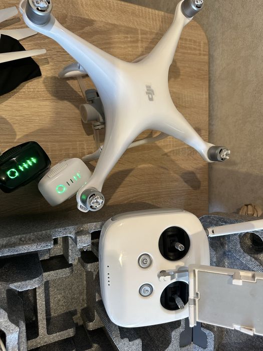 Dji phantom 4 + 3 акб