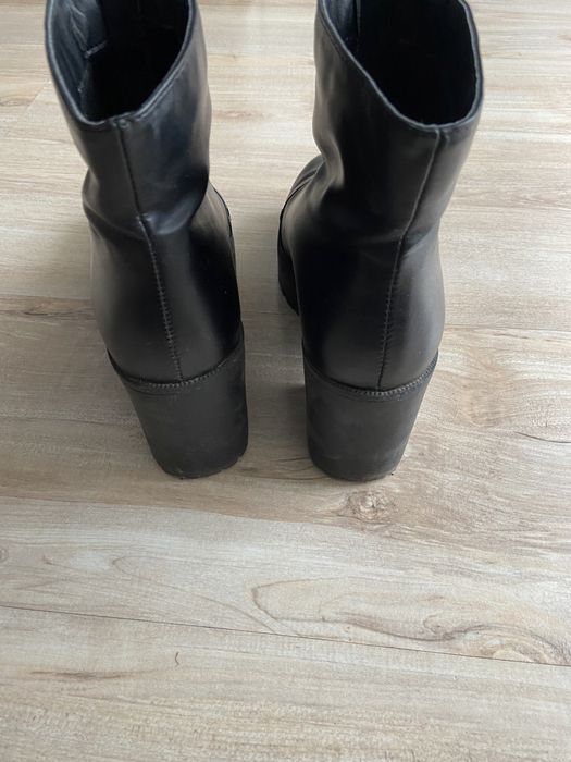 Sprzedam buty półsezonowe