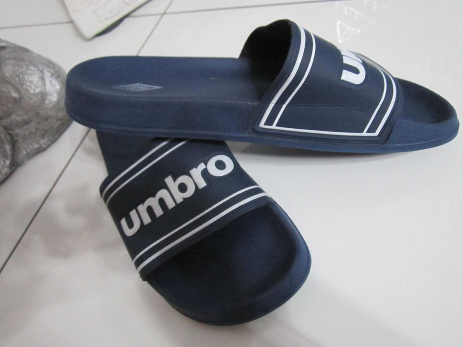 UMBRO jak nowe klapki męskie r 40 dł wkładki 26cm