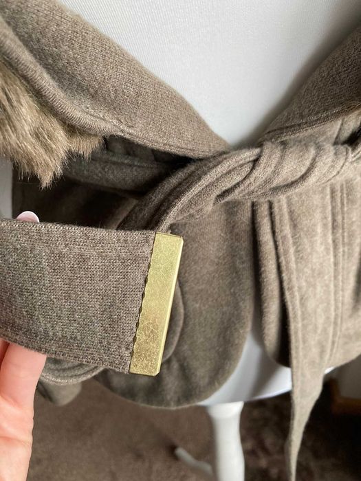 Nowy luksusowy brązowy żakiet bluza Armani Exchange futerko