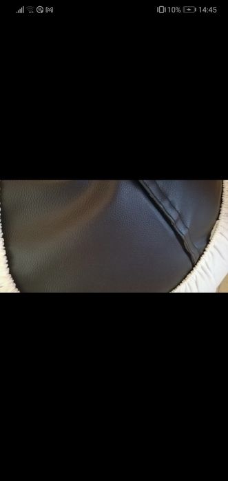 Puff preto ou branco (90x70x50)