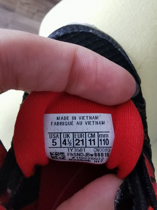 Buty Reebok czarno-czerwone
