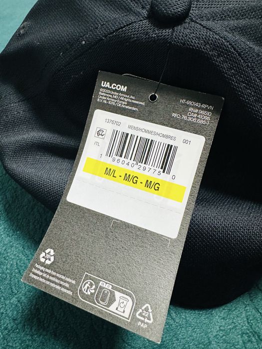 Medellin Under Armour  Nowa czapka z daszkiem M/L
