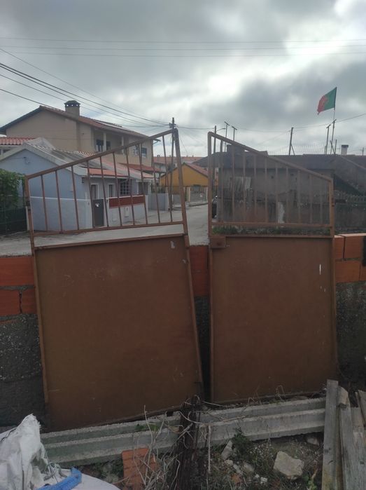 Vendo Portão Usado