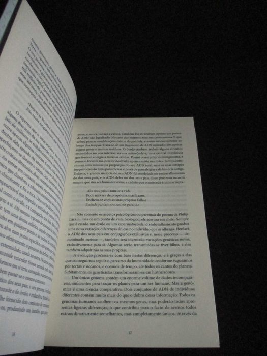 Livro Uma Breve História de Todas as Pessoas Que Já Viveram