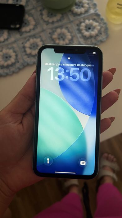 iPhone 11 64g Apple