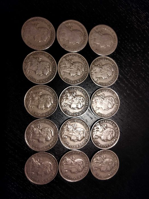 Moedas de 1 escudo