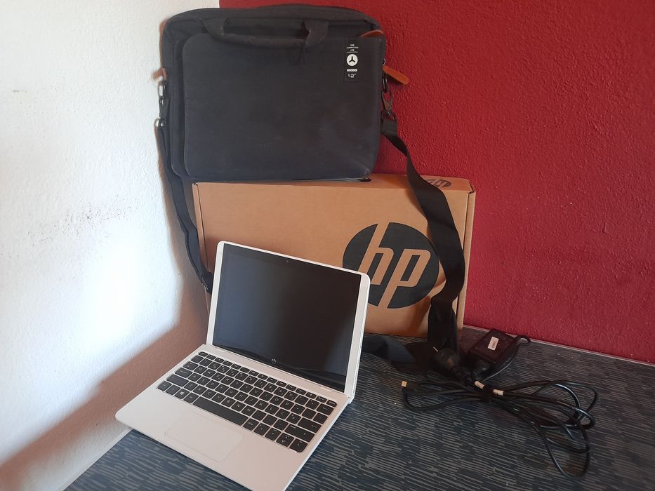 **HP x2 Detachable 10-p000 | Portátil e Tablet 2-em-1 | sem bateria**