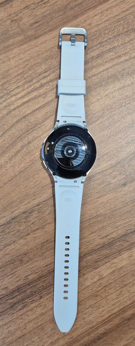 Samsung Galaxy Watch4 Classic LTE 46mm Branco – Smartwatch