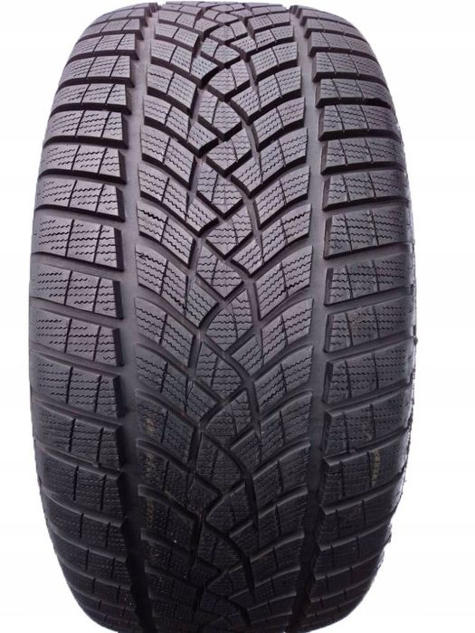 Goodyear Ultra GRip Performance  265/40 R21 105V 2020 8mm