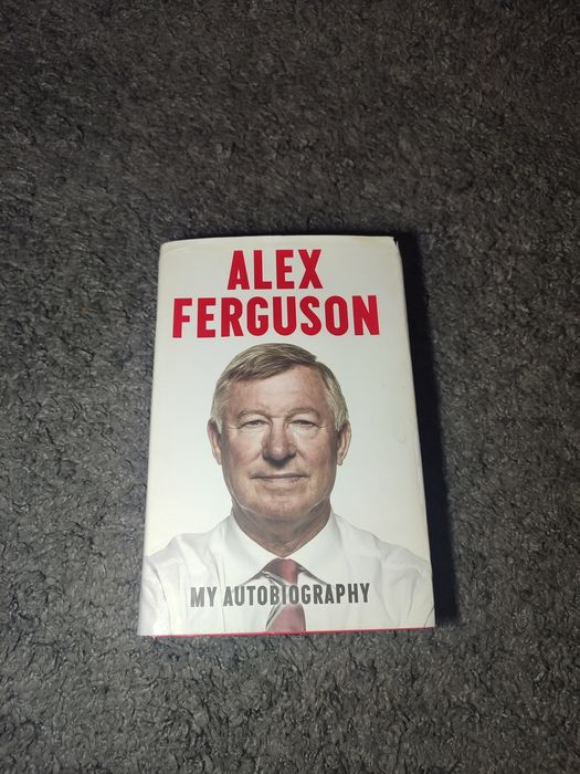 Книги про футбол: Alex Ferguson та Geoff Hurst, Манчестер Юнайтед.