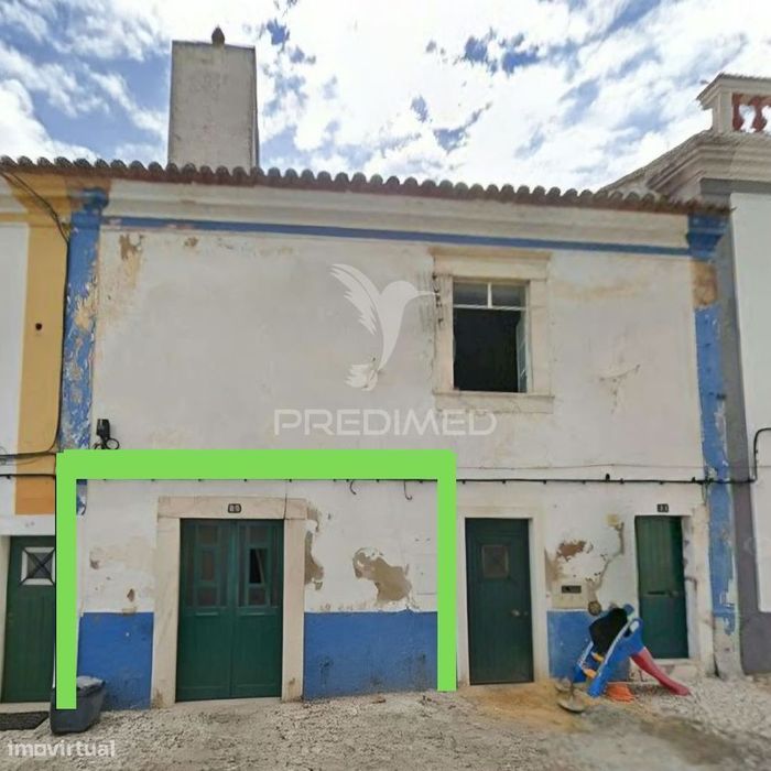 Moradia T2 com quintal | Rés-do-chão | Borba