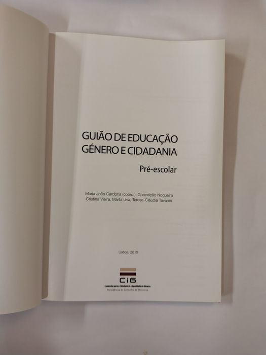 Guião de educação género e cidadania: pré-escolar