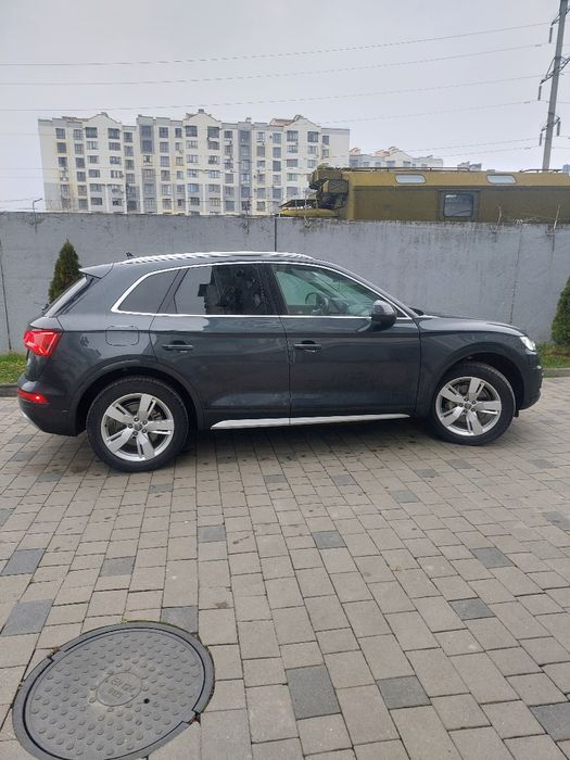 AUDI Q5  Premium  plus  2.0  2018