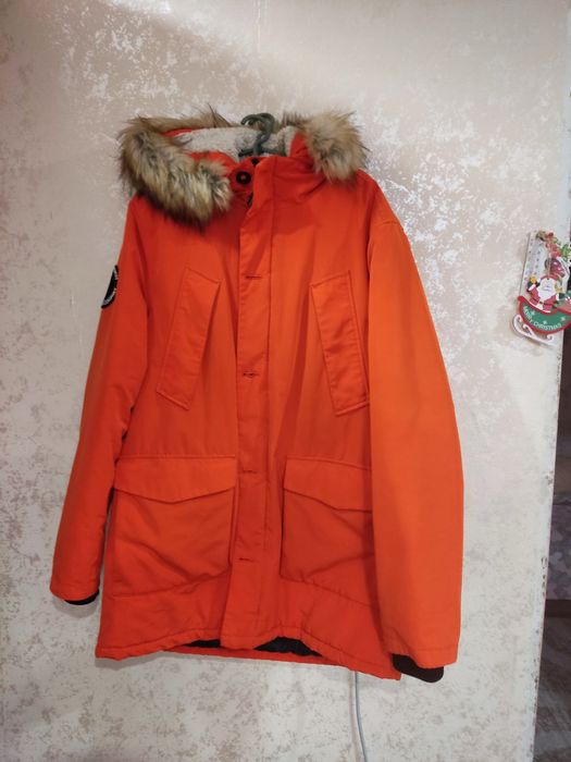 Продам верхній одяг.