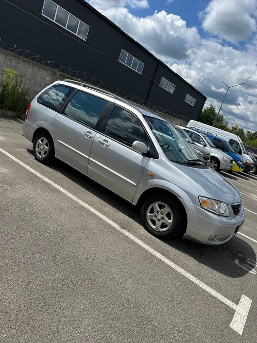 Продам mazda mpv