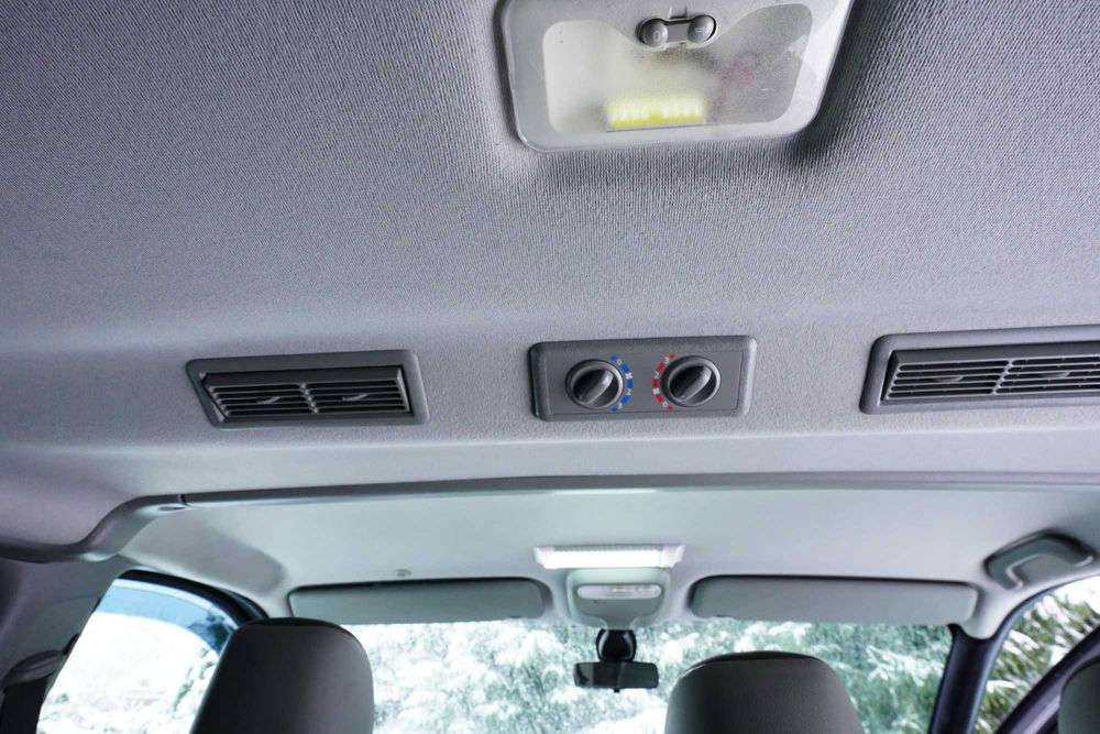 Bus 9 osobowy*Wynajem*Transport osob*Lotnisko KATOWICE* KRAKÓW* BERLIN