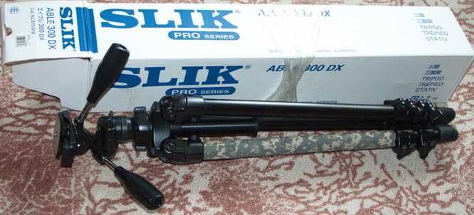 штатив для фотоаппарата  Slik 300 dx