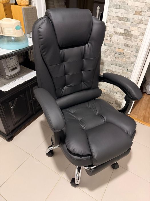 Vendo cadeira escritório nova