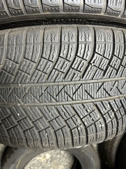 Резина 245/35/20 Michelin R20 зима пара 90%