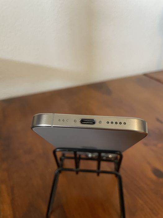 IPhone 15 Pro (128 Gb)