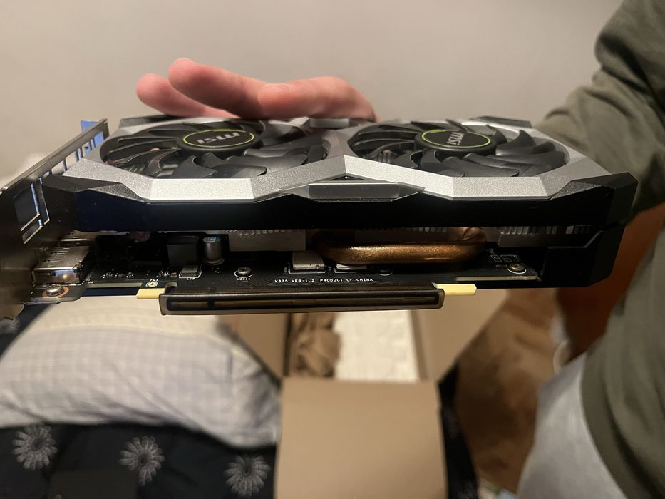 Placa gráfica GTX Geforce 1660 TI 6G