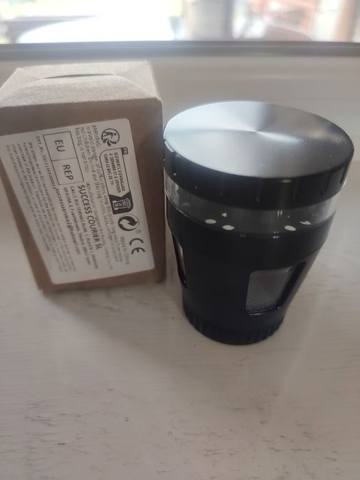 Млинок для сухих трав, квітів, пилку