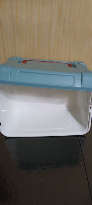 Набір машинок в боксі