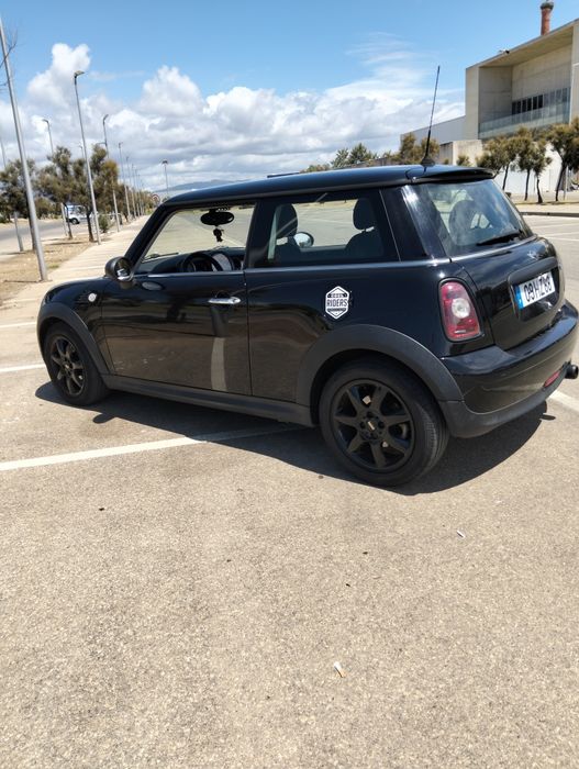 Mini one com apenas 97800 kms